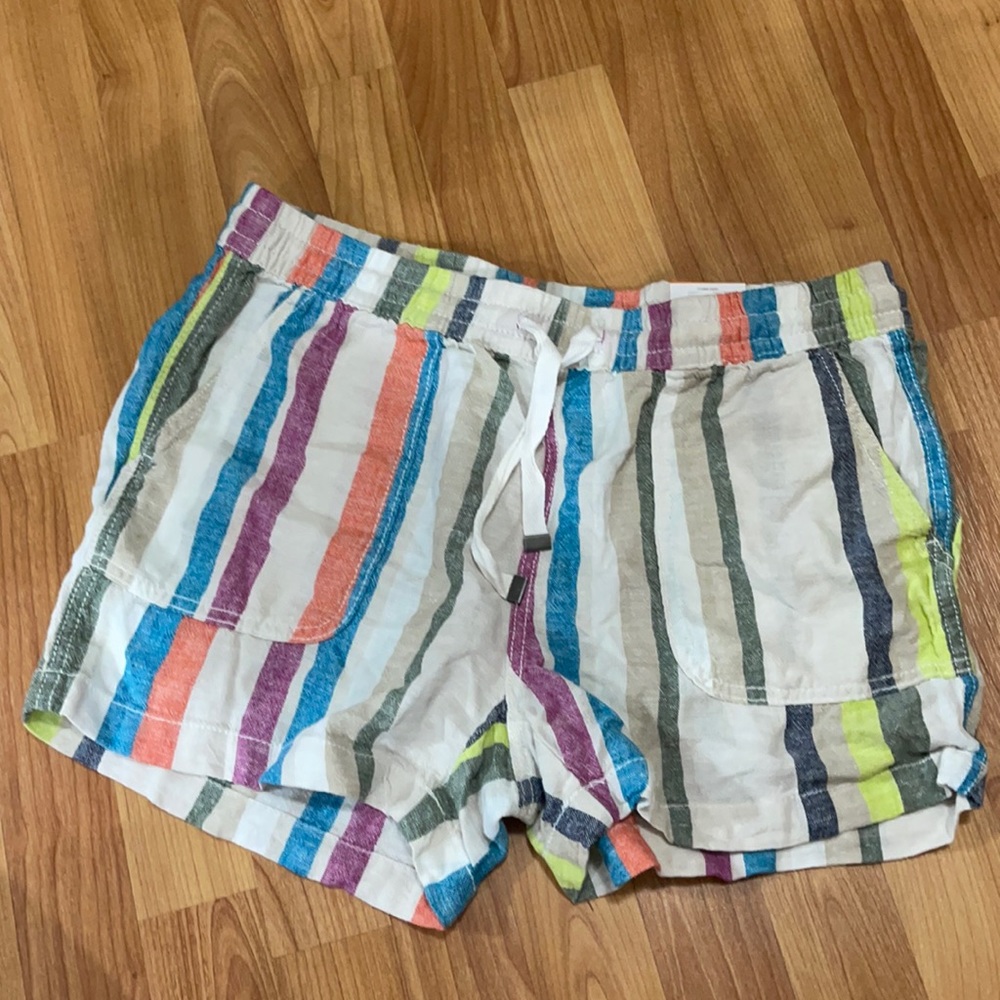 Brand new linen shorts.